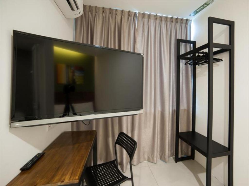 Econtel Queensbay Sungai Dua Bukit Exterior foto